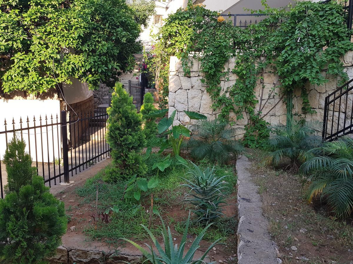 Dl Furnished Apartments Jounieh Exterior photo